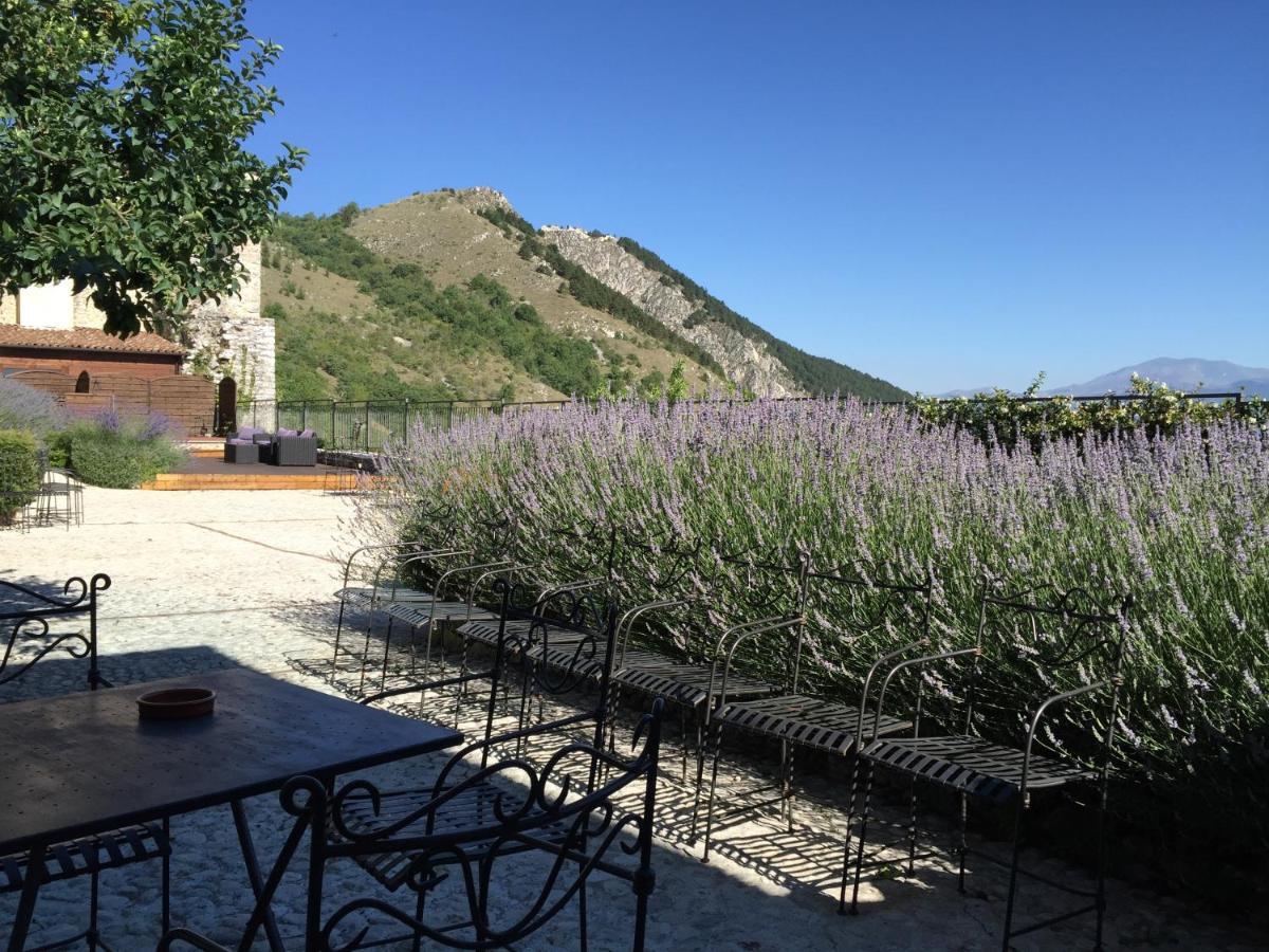 Hotel Monastero Fortezza Di Santo Spirito Fossa Exterior foto